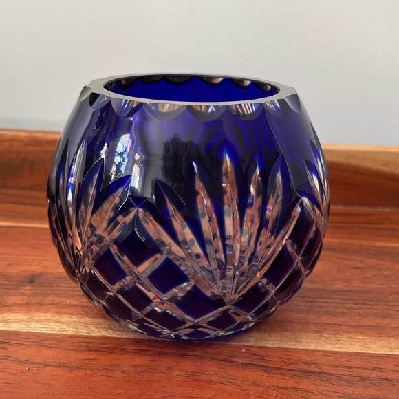 COBALT BLUE CRYSTAL VASE - Picture 7 of 8